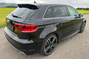 lieferwagen_und_transporter_-_audi_s3_sportback_2_0_tfsi_quattro_s-tronic_-_audi_293677.jpg