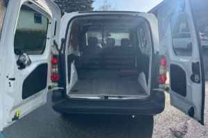 lieferwagen_und_transporter_-_berlingo_1_6hdi_komfort_-_citroen_208828.jpg