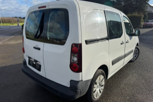 lieferwagen_und_transporter_-_berlingo_1_6hdi_komfort_-_citroen_208829.jpg