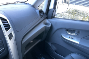 lieferwagen_und_transporter_-_byd_etp_3_standard_45kwh_kasten__2_schiebetueren_und_riffelblechboden_-_others_211427.jpg