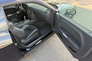 lieferwagen_und_transporter_-_challenger_srt_6_5_raritaet__-_dodge_307995.jpg