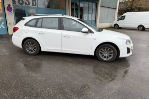 lieferwagen_und_transporter_-_chevrolet_cruze_station_wagon_1_7_vcdi_lt_-_chevrolet_293005.jpg