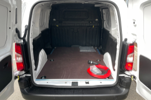 lieferwagen_und_transporter_-_combo-e_50_kwh_cargo_-_opel_246639.jpg