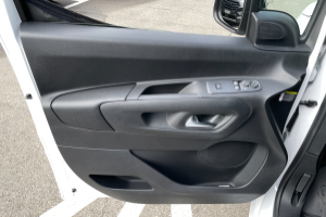 lieferwagen_und_transporter_-_combo-e_50_kwh_cargo_-_opel_246643.jpg