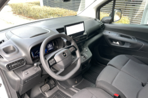 lieferwagen_und_transporter_-_combo-e_50_kwh_cargo_-_opel_246644.jpg