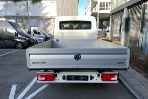 lieferwagen_und_transporter_-_crafter_35_2_0_bitdi_pritsche_4x4_doppelkabine_4motion_rs3640_-_vw_203906.jpg