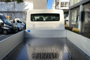 lieferwagen_und_transporter_-_crafter_35_2_0_bitdi_pritsche_4x4_doppelkabine_4motion_rs3640_-_vw_203907.jpg