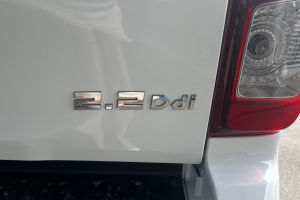lieferwagen_und_transporter_-_d-max_2_2_crew_evolution_at_-_isuzu_302143.jpg