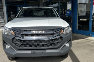 lieferwagen_und_transporter_-_d-max_2_2_single_b-strong_mt_-_isuzu_302114.jpg
