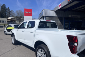 lieferwagen_und_transporter_-_d-max_n60_bb__crew_at_model_2025_20km_neufahrzeug_-_isuzu_225780.jpg
