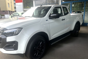 lieferwagen_und_transporter_-_d-max_space_ev_nitro_sport_-_isuzu_302160.jpg