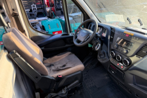 lieferwagen_und_transporter_-_daily_50c18_4x2__-_iveco_303184.jpg