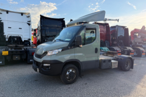 lieferwagen_und_transporter_-_daily_50c18_4x2__-_iveco_303187.jpg