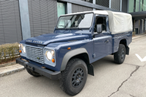 lieferwagen_und_transporter_-_defender_110_2_4_td4_high_capacity_pick_up_mit_blache_-_land_rover_246456.jpg