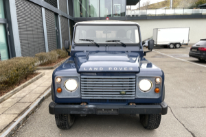 lieferwagen_und_transporter_-_defender_110_2_4_td4_high_capacity_pick_up_mit_blache_-_land_rover_246464.jpg