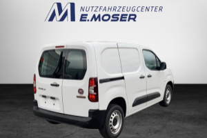 lieferwagen_und_transporter_-_doblo_1_5_bluehdi_l1_650kg_swiss_plus__kasten__-_fiat_245160.jpg