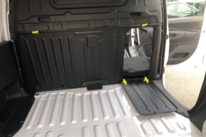 lieferwagen_und_transporter_-_e-doblo_kaw__l1_50_kwh_easy_pro_-_fiat_216333.jpg