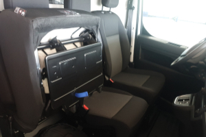 lieferwagen_und_transporter_-_e-scudo_75kwh_l2_verglast_swiss_-_fiat_153475.jpg