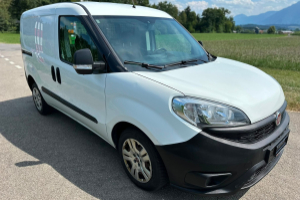 lieferwagen_und_transporter_-_fiat_dobl___1_3_multijet_cargo_swiss_-_fiat_300466.jpg