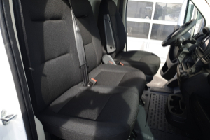 lieferwagen_und_transporter_-_fiat_ducato_295_35_kaw__4035_h2_verglast_2_2_swiss_-_fiat_146132.jpg