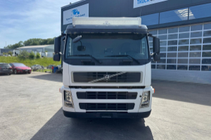 lieferwagen_und_transporter_-_fm-260_4x2_koffer_-_volvo_289953.jpg
