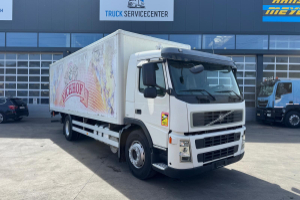 lieferwagen_und_transporter_-_fm-260_4x2_koffer_-_volvo_289954.jpg