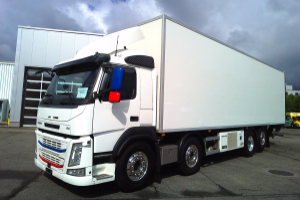 lieferwagen_und_transporter_-_fm_460_8x2_-_volvo_294354.jpg