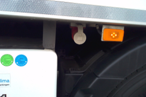 lieferwagen_und_transporter_-_fm_460_8x2_-_volvo_294362.jpg