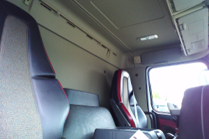 lieferwagen_und_transporter_-_fm_460_8x2_-_volvo_294365.jpg