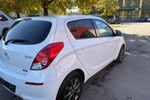 lieferwagen_und_transporter_-_hyundai_i20_1_2_go_-_hyundai_308018.jpg