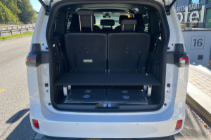 lieferwagen_und_transporter_-_id_buzz_lwb_gtx_4_motion__7-sitzer_-_vw_305705.jpg