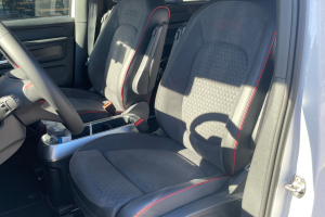 lieferwagen_und_transporter_-_id_buzz_lwb_gtx_4_motion__7-sitzer_-_vw_305708.jpg