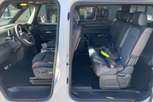 lieferwagen_und_transporter_-_id_buzz_lwb_gtx_4_motion__7-sitzer_-_vw_305709.jpg