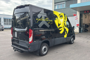 lieferwagen_und_transporter_-_iveco_33_s_14_ahk_kasten_automat_navi_xenon_-_iveco_255890.jpg