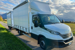 lieferwagen_und_transporter_-_iveco_35_s_18h_a8_-_iveco_300454.jpg