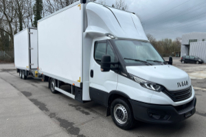 lieferwagen_und_transporter_-_iveco_35_s_18h_a8_-_iveco_300460.jpg