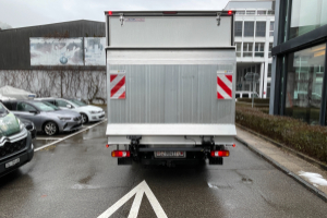 lieferwagen_und_transporter_-_iveco_daily_35_s_16h_a8_v__mit_hebebuehne_und_ahk_-_iveco_166274.jpg