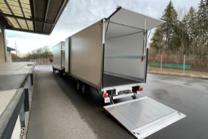lieferwagen_und_transporter_-_iveco_daily_35_s_18h_ha8_mit_anhaengerzug_und_2x_hebebuehne_-_iveco_172562.jpg