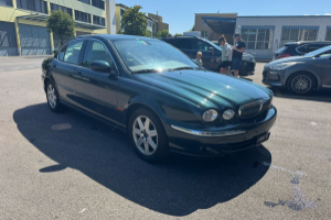 lieferwagen_und_transporter_-_jaguar_x-type_3_0_v6_traction4_executive_-_others_283884.jpg