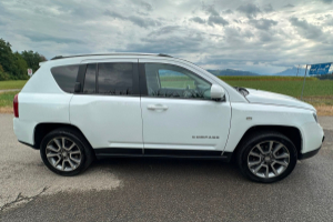 lieferwagen_und_transporter_-_jeep_compass_2_4_limited_automatic_-_jeep_308110.jpg