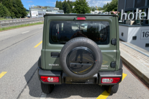 lieferwagen_und_transporter_-_jimny_1_5_compact_4x4_mit_schneepflug__winterdienst_-_suzuki_246284.jpg