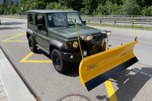 lieferwagen_und_transporter_-_jimny_1_5_compact_4x4_mit_schneepflug__winterdienst_-_suzuki_246288.jpg