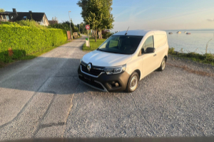 lieferwagen_und_transporter_-_kangoo_van_1_3tce_open_sesame_130pf_extra_-_renault_205857.jpg