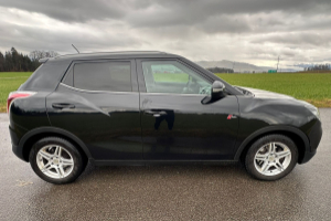 lieferwagen_und_transporter_-_kgm-ssangyong_tivoli_1_6_exdi_crystal_4wd_automatic_-_others_293802.jpg