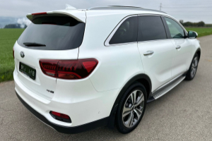 lieferwagen_und_transporter_-_kia_sorento_2_2_crdi_style_7p__automatic_-_kia_285598.jpg