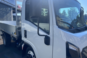lieferwagen_und_transporter_-_m21_tt_e_generation_2_kipper_titan_6st__automat_-_isuzu_245340.jpg
