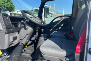 lieferwagen_und_transporter_-_m21_tt_e_generation_2_kipper_titan_6st__automat_-_isuzu_245341.jpg