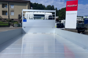 lieferwagen_und_transporter_-_m21_tt_f_fixe_bruecke_1300kg_nutzlast_-_isuzu_245271.jpg