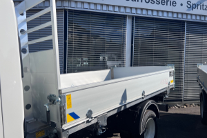 lieferwagen_und_transporter_-_m27_e_generation_2__kipper_titan__-_isuzu_245363.jpg