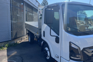 lieferwagen_und_transporter_-_m27_e_generation_2__kipper_titan__-_isuzu_245365.jpg